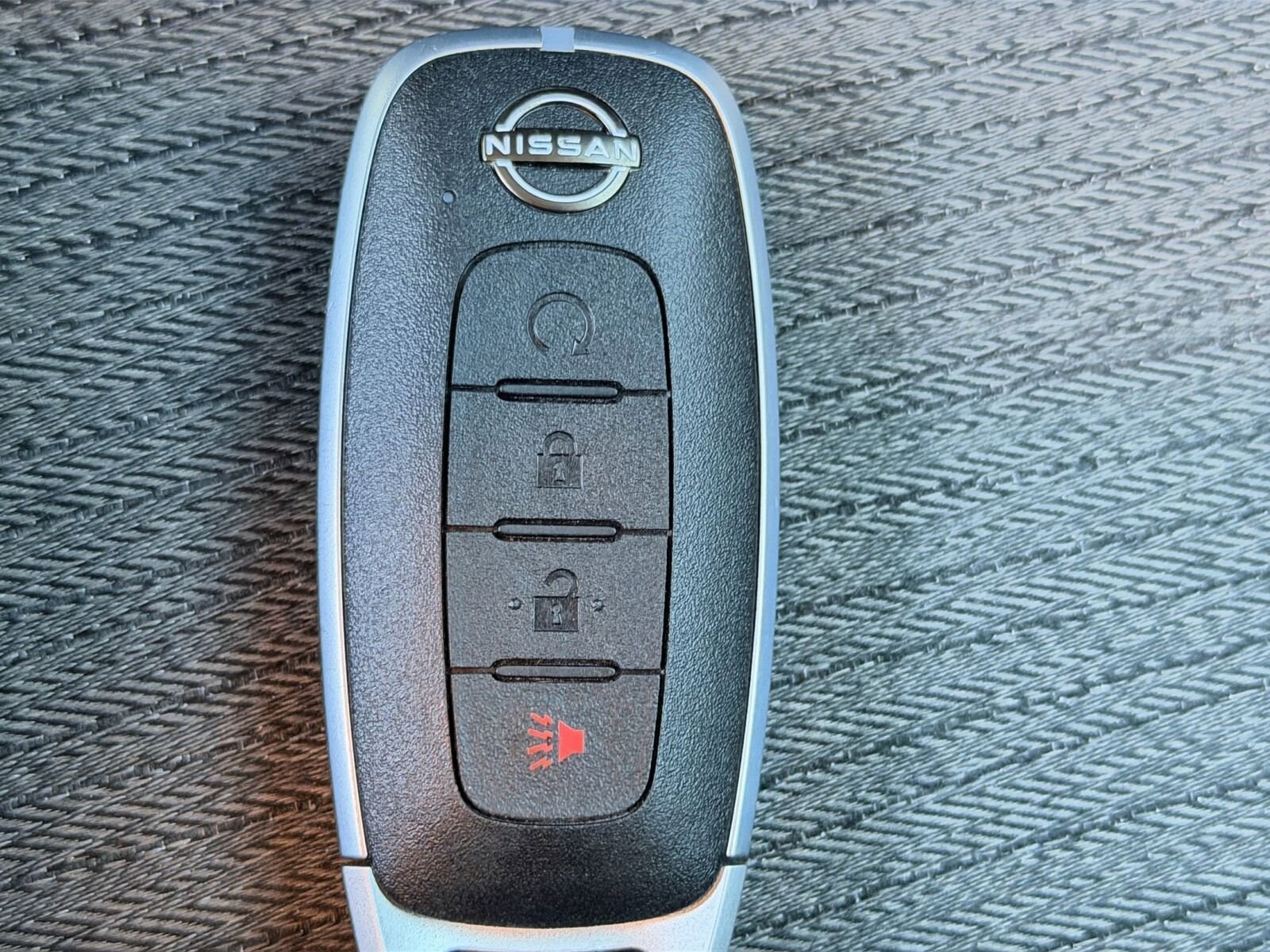 Thumbnail: 2023 Nissan Rogue - 25