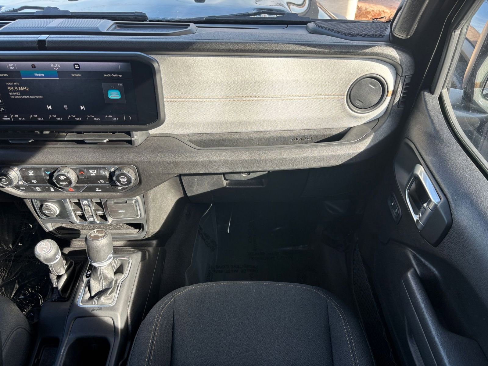 Thumbnail: 2025 Jeep Wrangler - 34