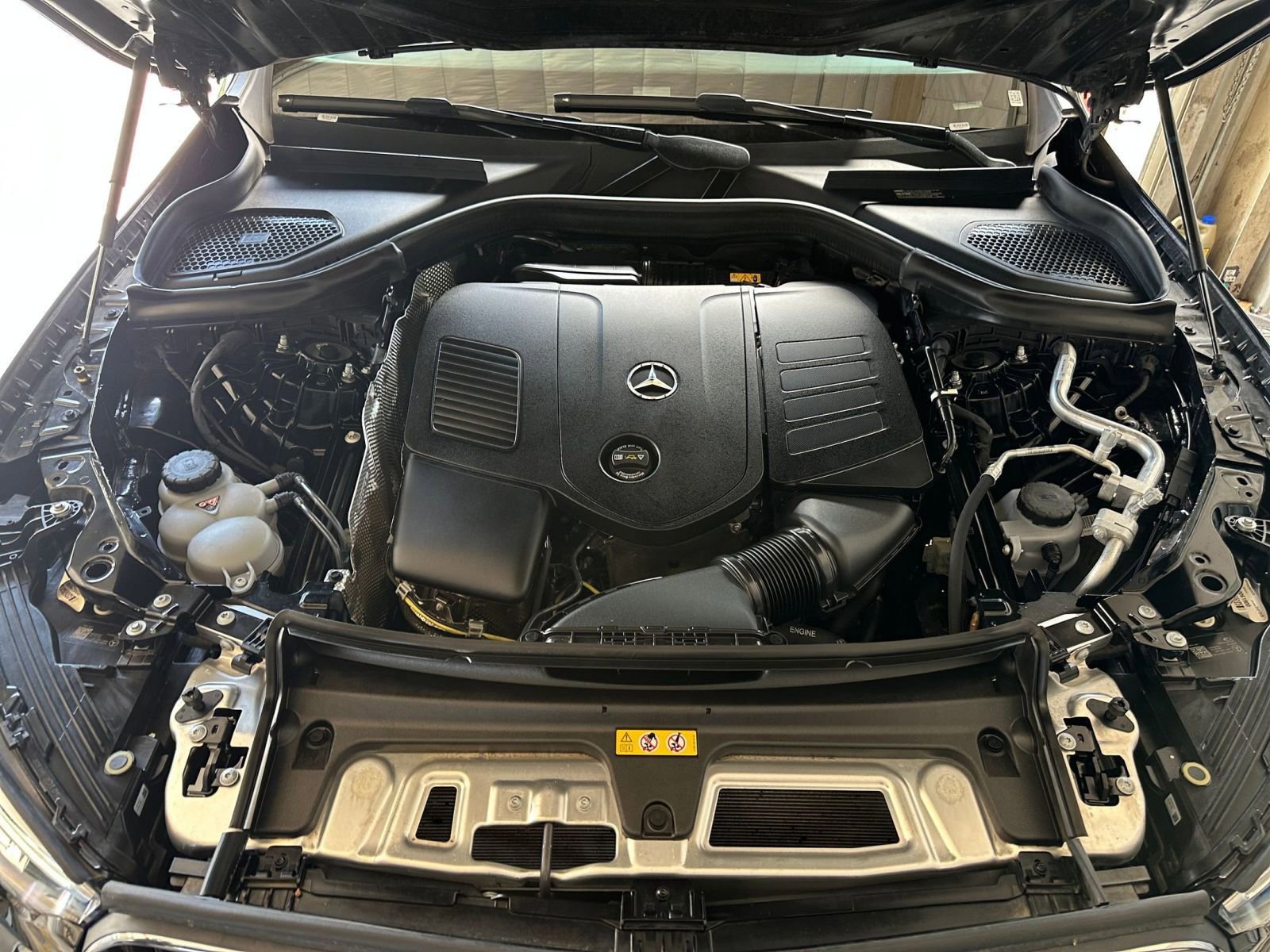 Thumbnail: 2024 Mercedes-Benz GLC - 32