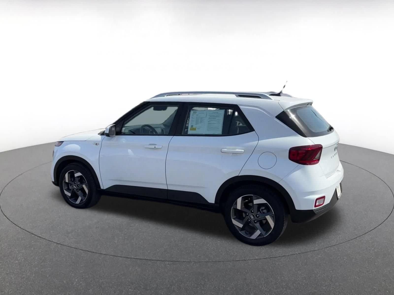 Thumbnail: 2026 Hyundai Venue - 10