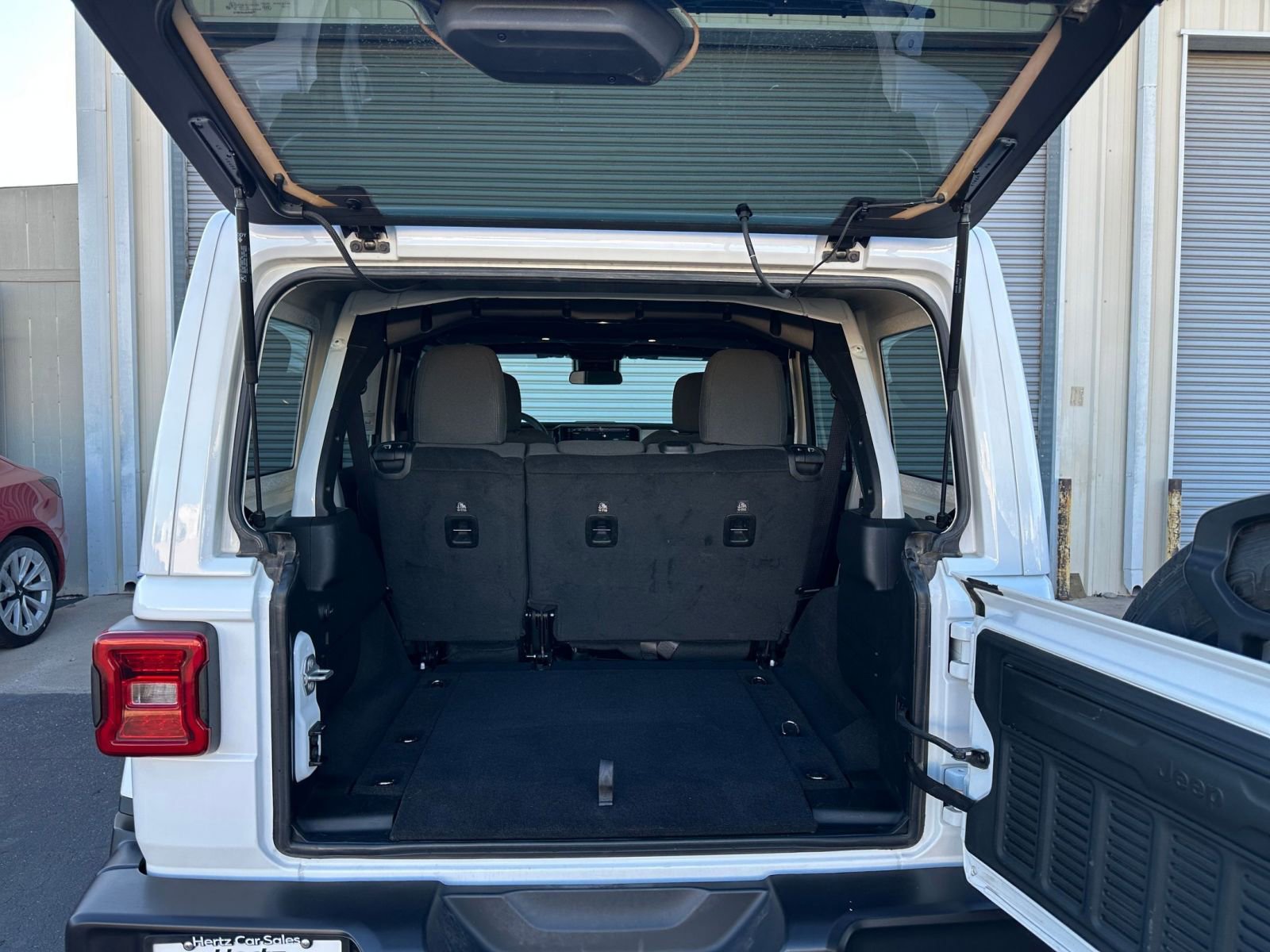 Thumbnail: 2025 Jeep Wrangler - 30