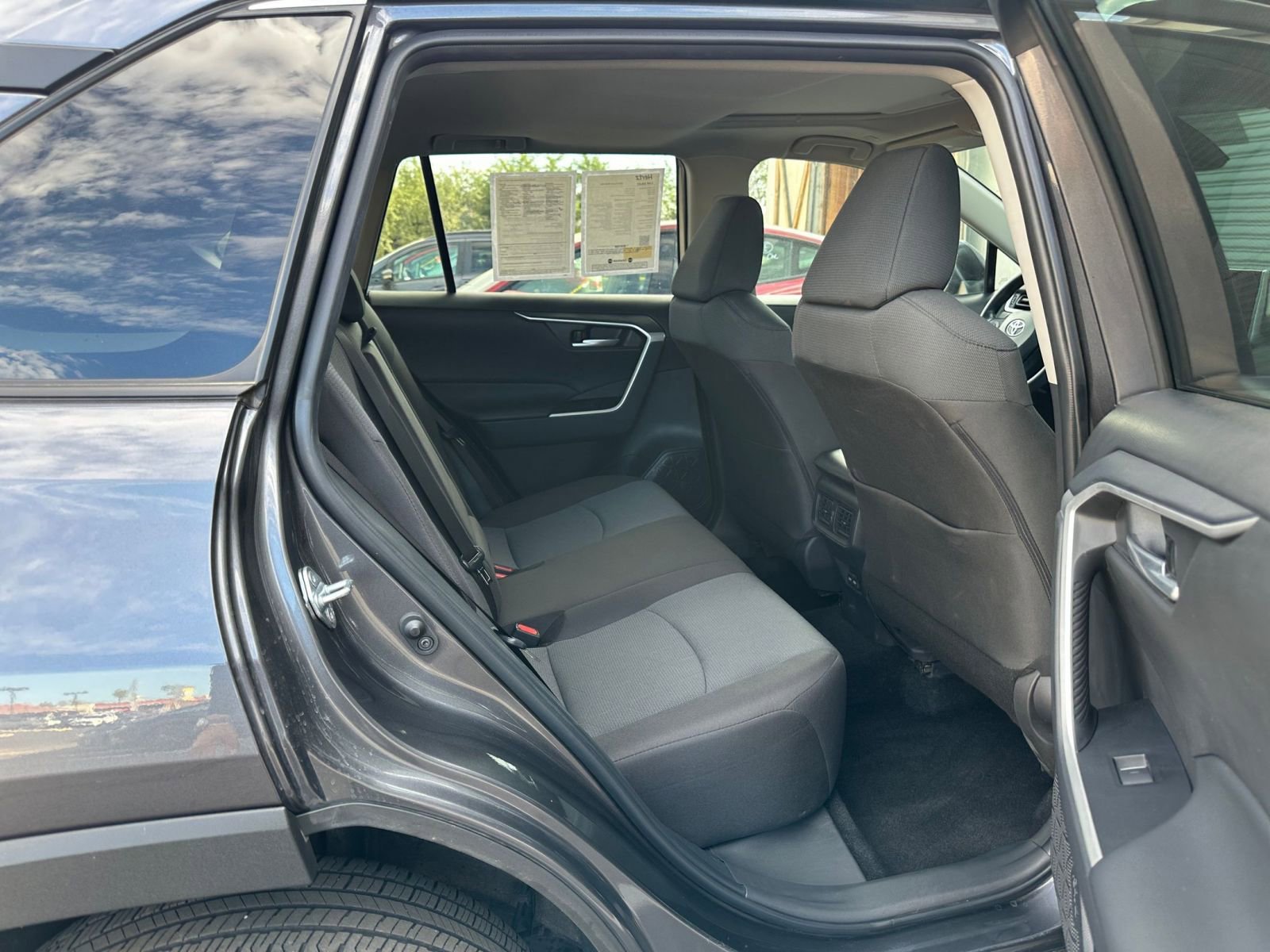 Thumbnail: 2025 Toyota RAV4 - 27