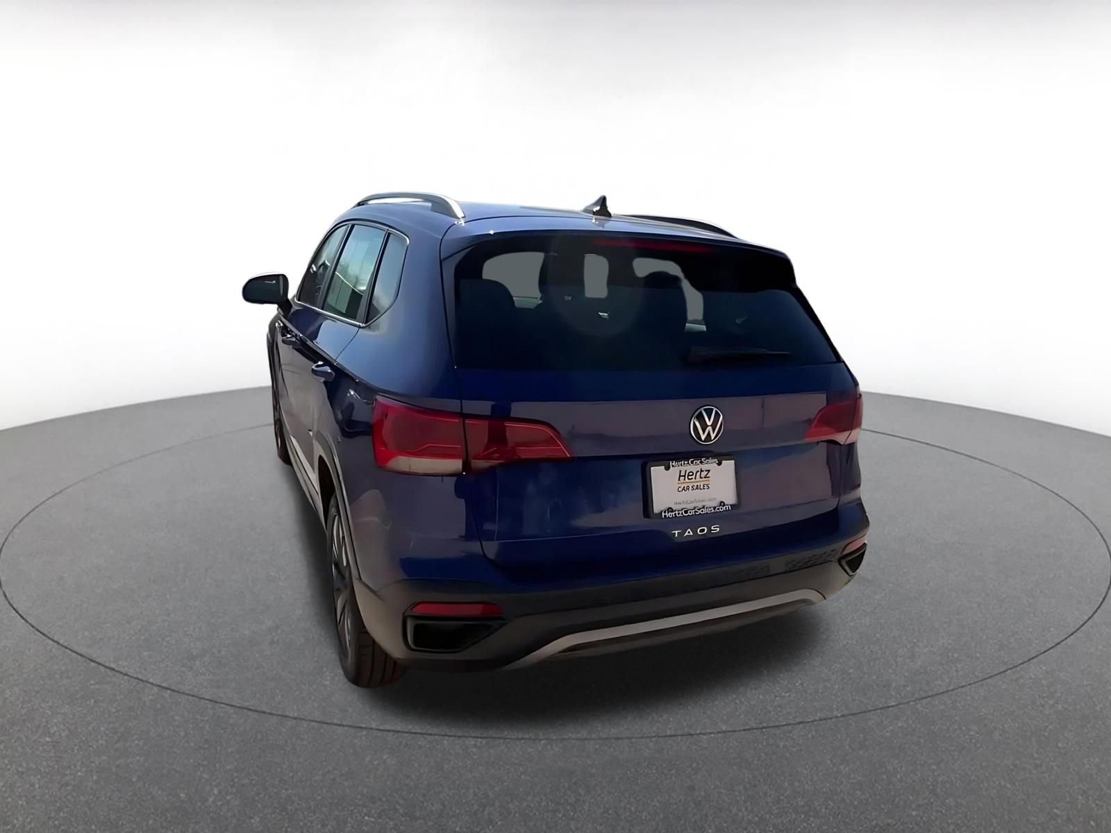 Thumbnail: 2023 Volkswagen Taos - 11