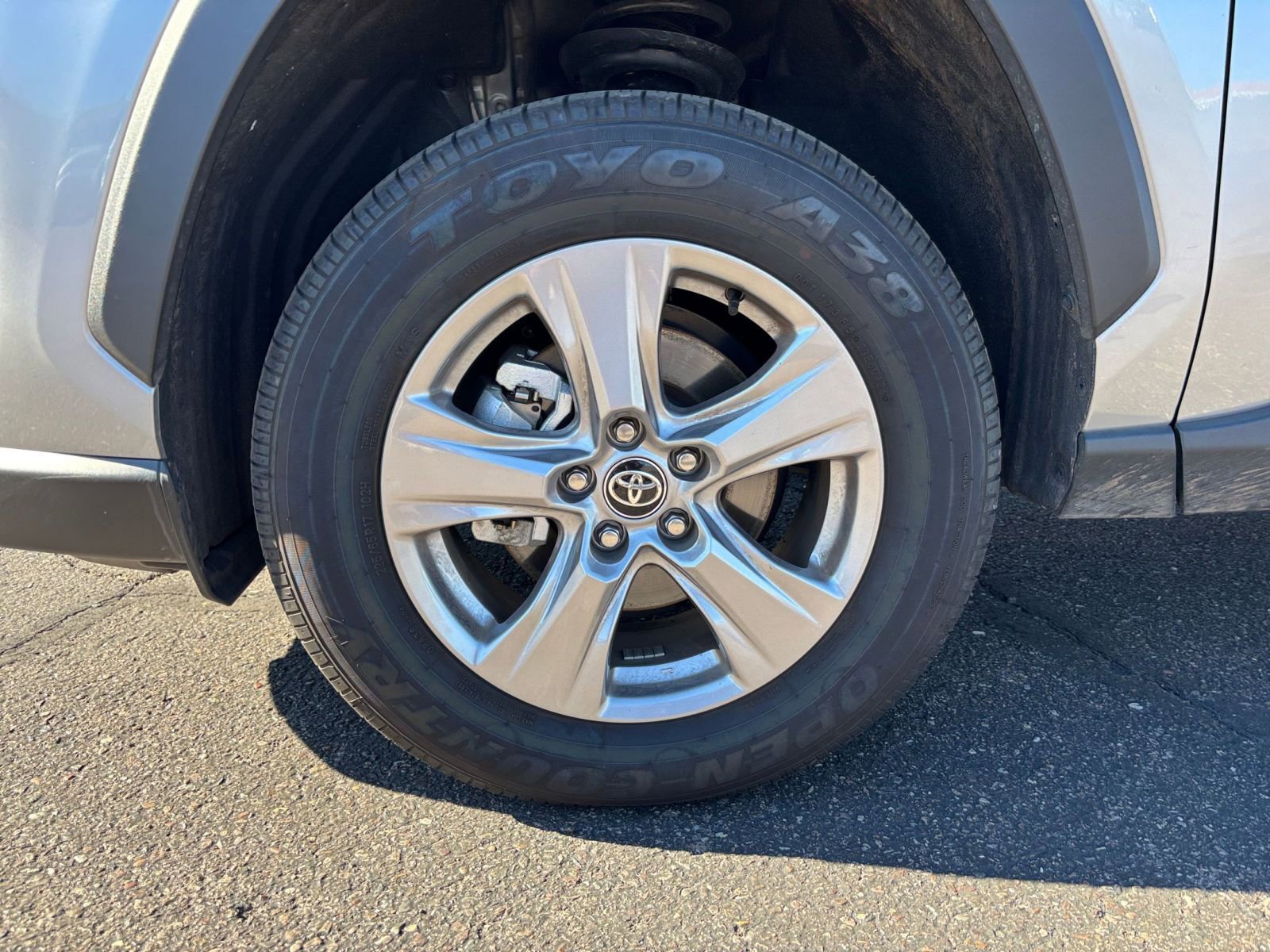 Thumbnail: 2025 Toyota RAV4 - 32