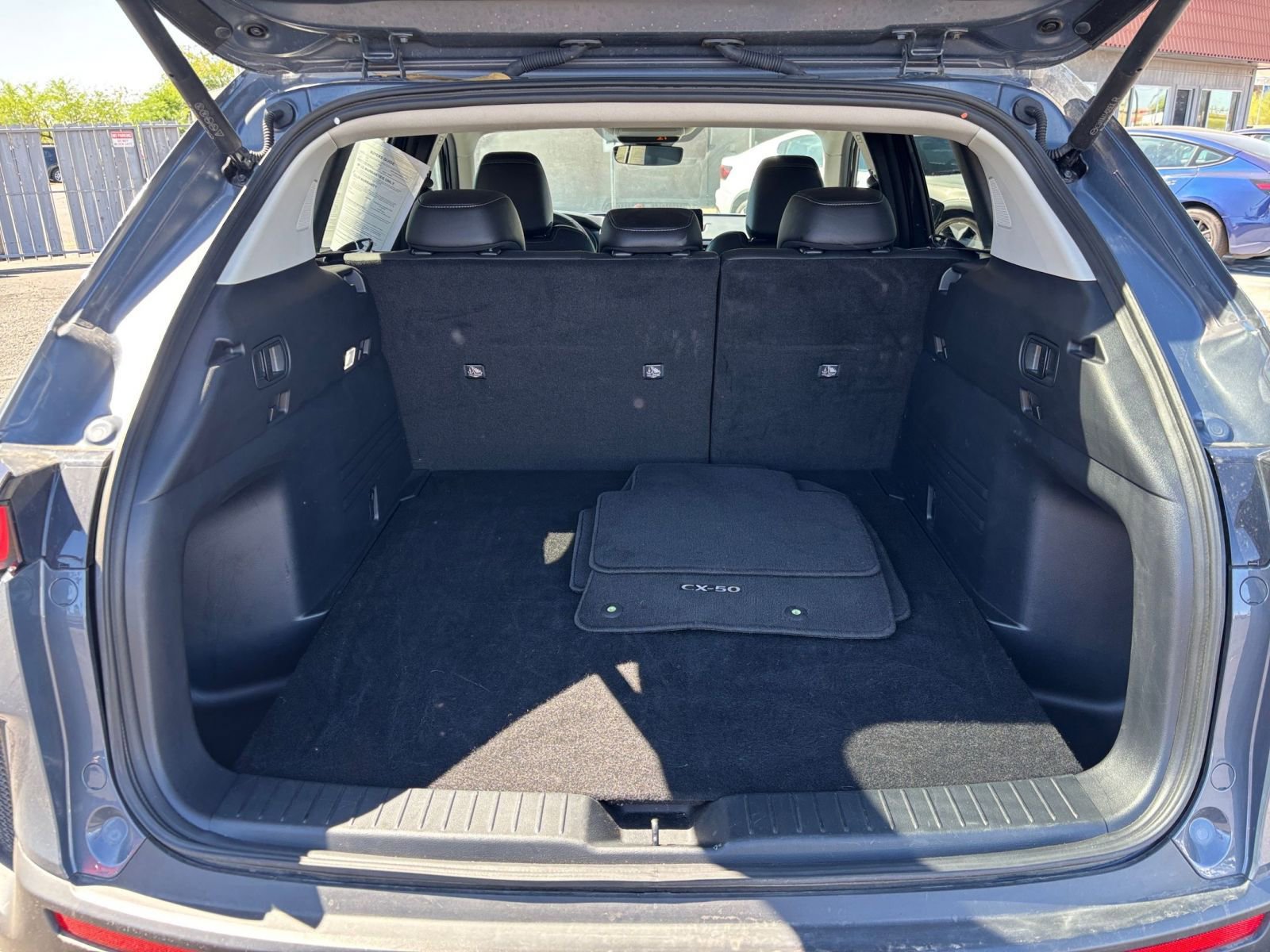 Thumbnail: 2025 Mazda CX-50 - 33