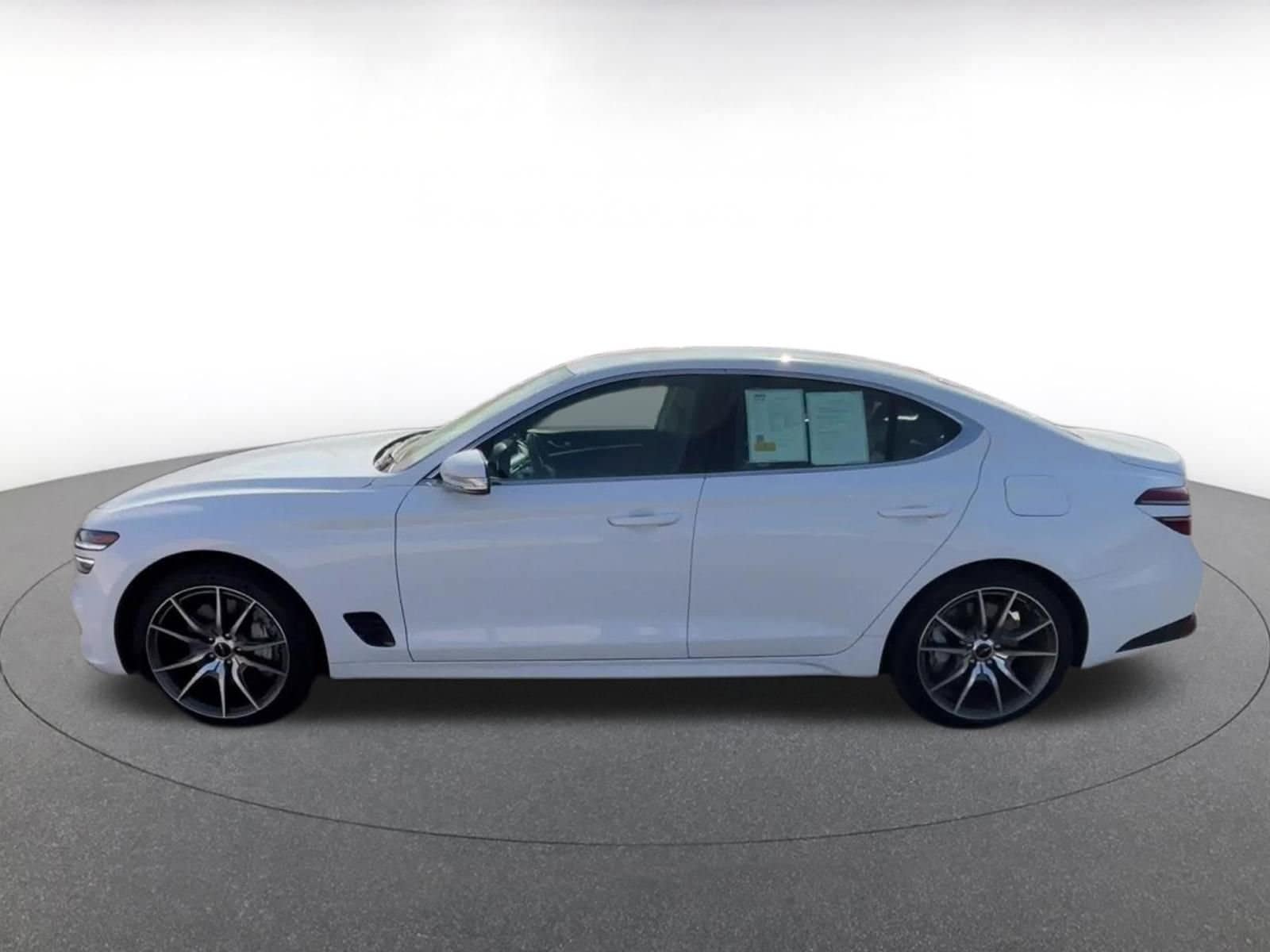 Thumbnail: 2025 Genesis G70 - 9