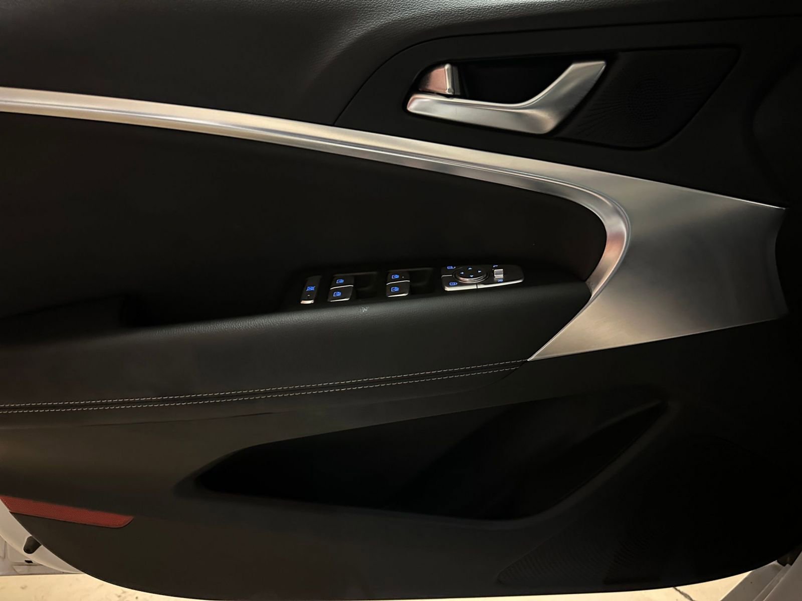 Thumbnail: 2025 Genesis G70 - 20