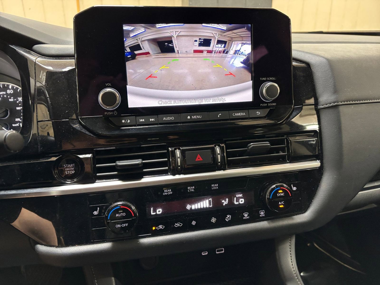 Thumbnail: 2025 Nissan Pathfinder - 17