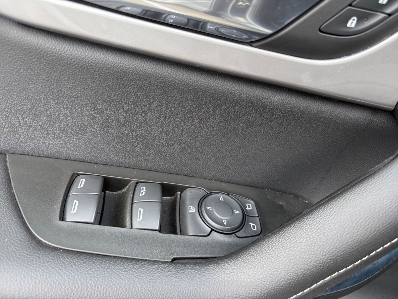 Thumbnail: 2025 Chevrolet Blazer - 20