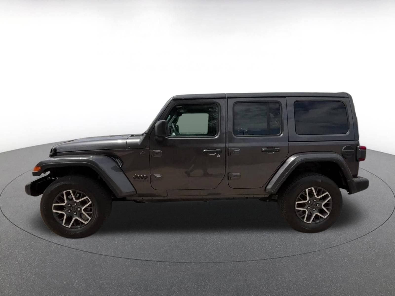 Thumbnail: 2025 Jeep Wrangler - 9