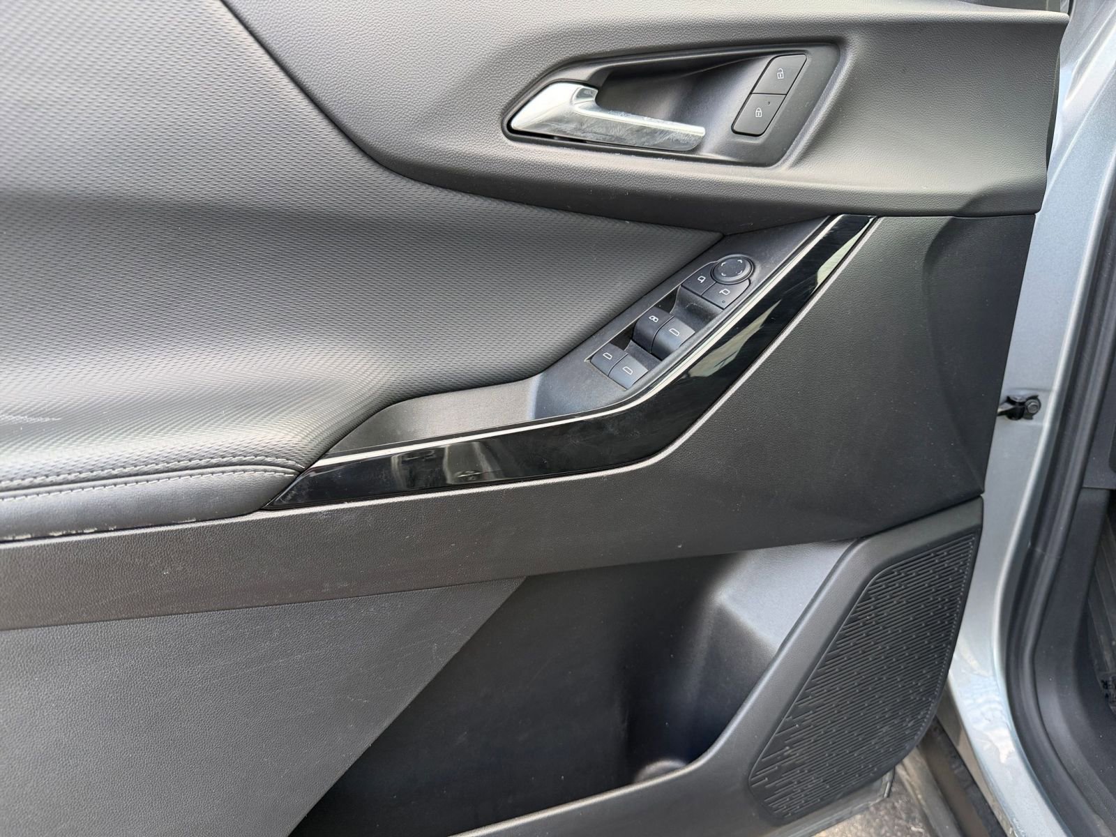 Thumbnail: 2025 Chevrolet Equinox - 18