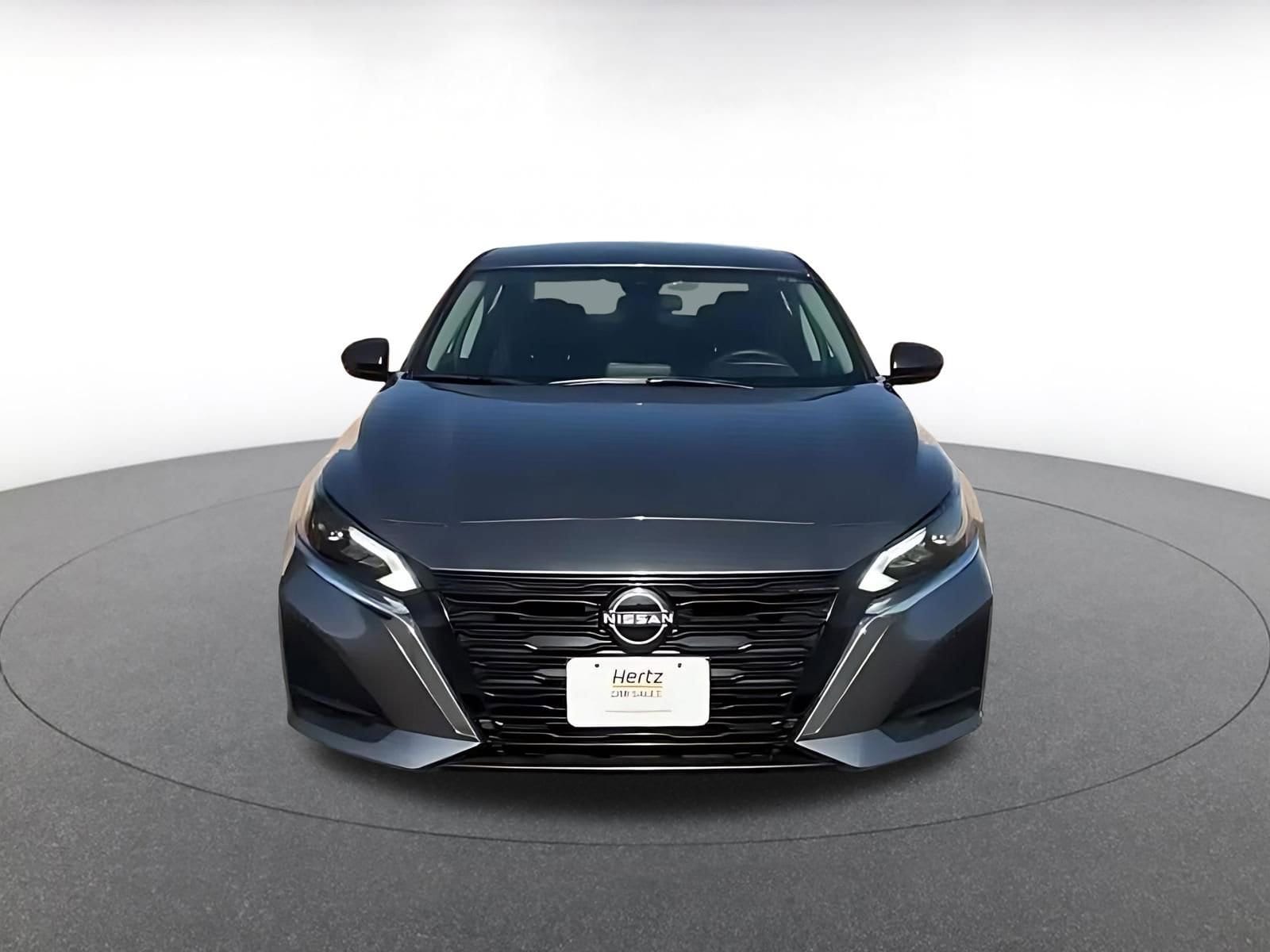 Thumbnail: 2025 Nissan Altima - 4
