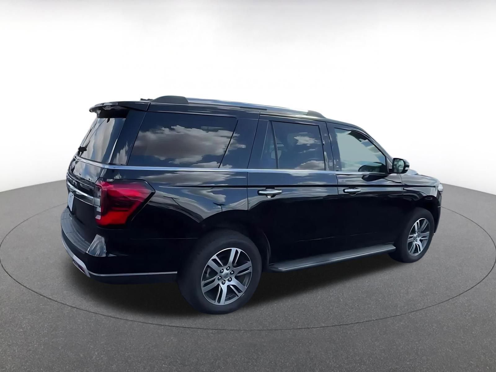 Thumbnail: 2024 Ford Expedition - 14