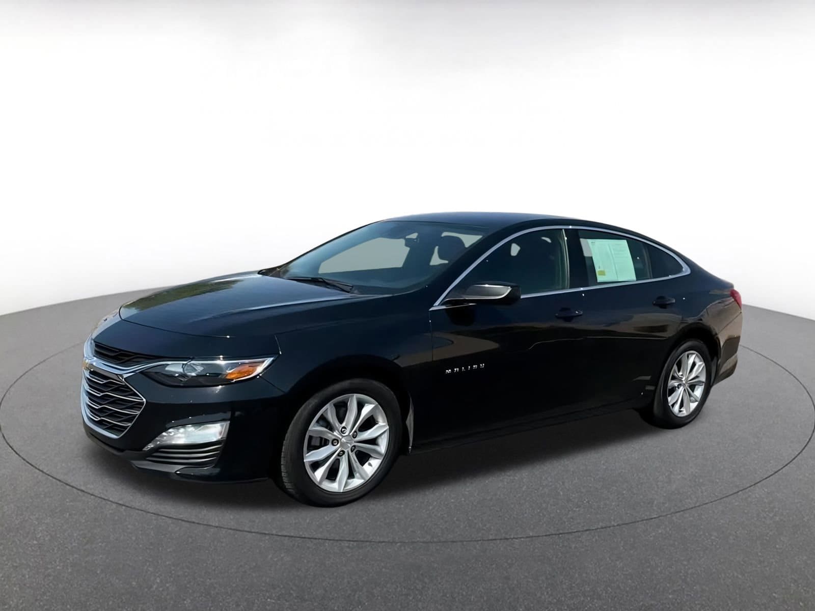 Thumbnail: 2023 Chevrolet Malibu - 8