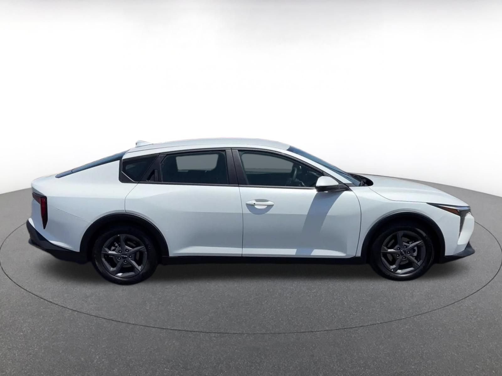 Thumbnail: 2026 Kia K4 - 16