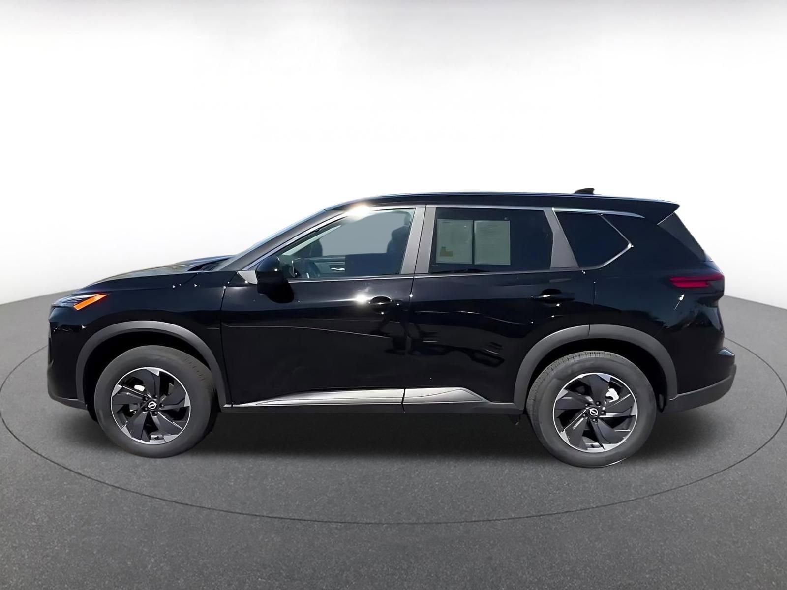 Thumbnail: 2025 Nissan Rogue - 9
