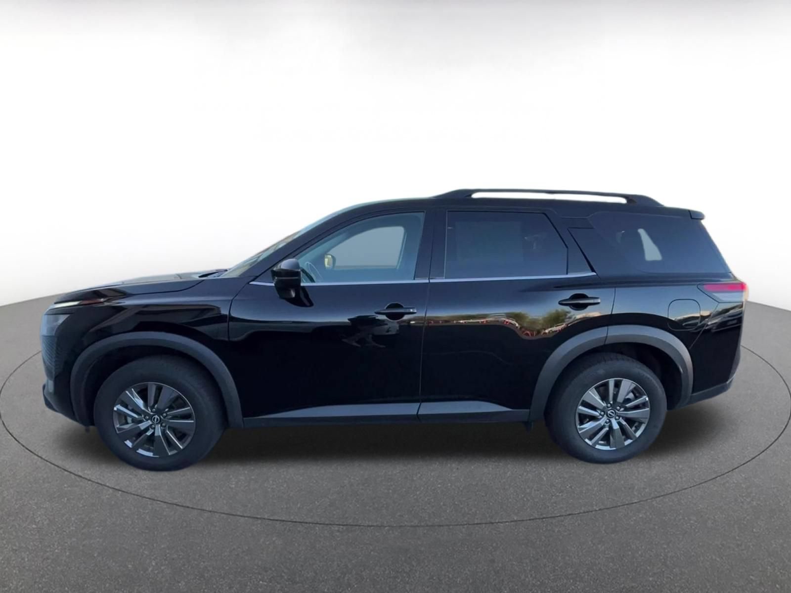 Thumbnail: 2025 Nissan Pathfinder - 9