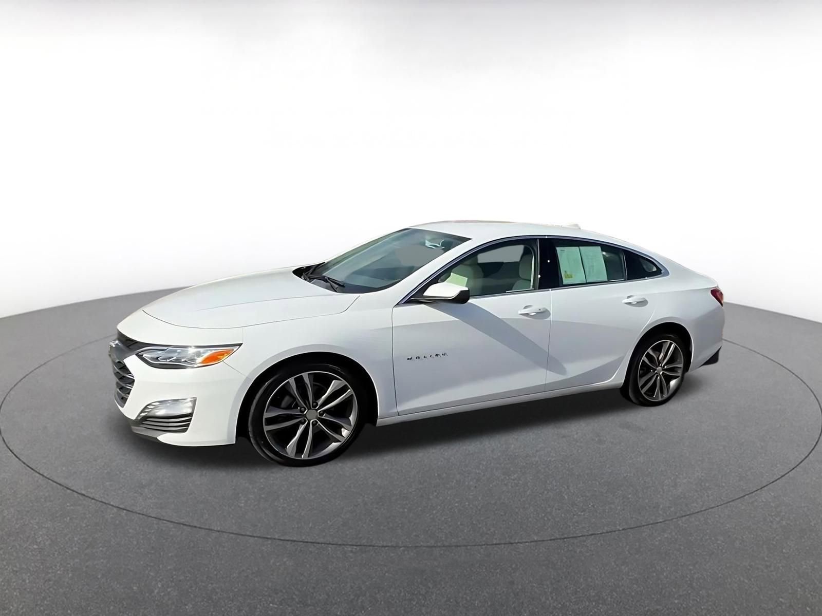 Thumbnail: 2024 Chevrolet Malibu - 8