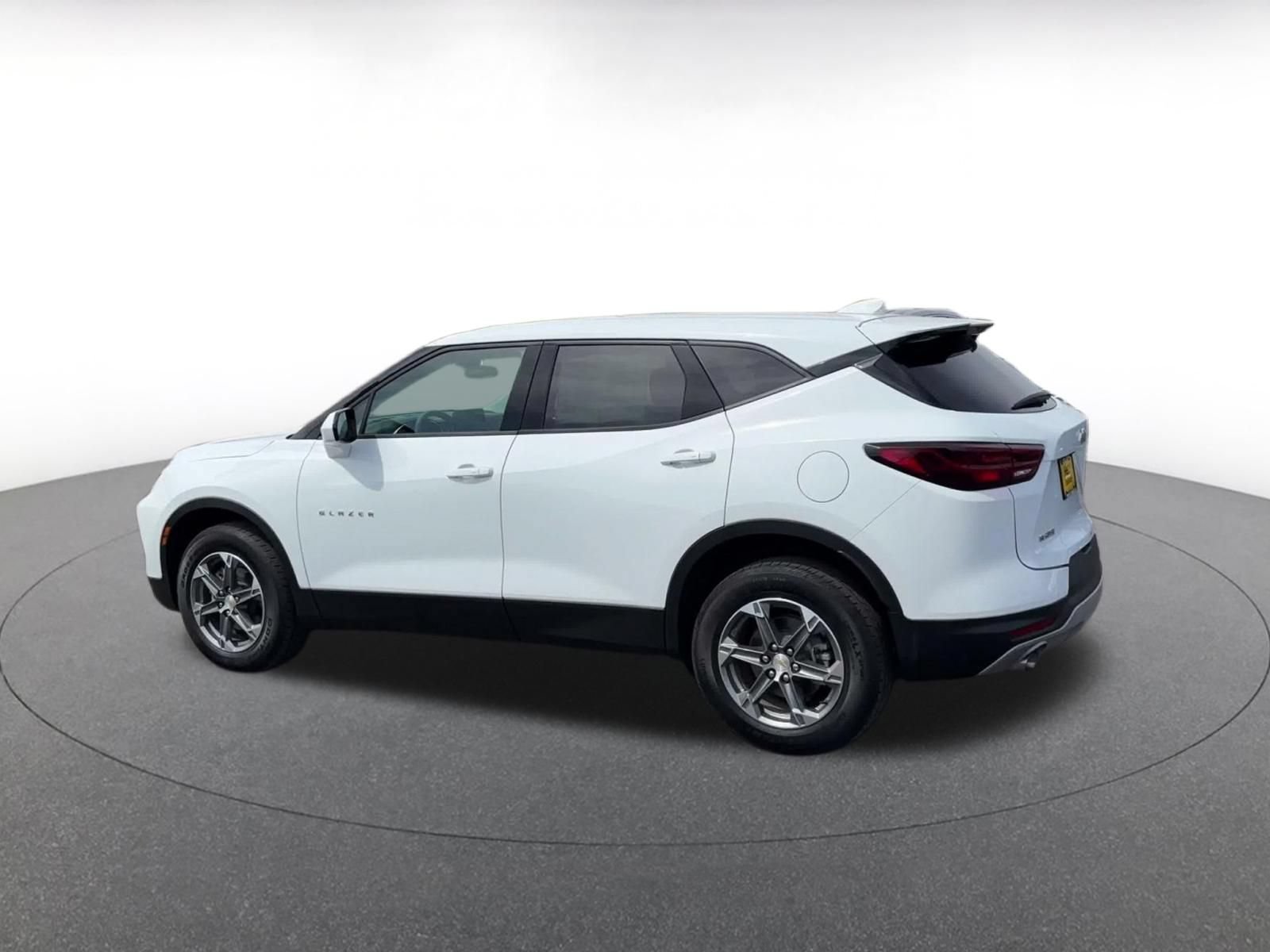 Thumbnail: 2026 Chevrolet Blazer - 8