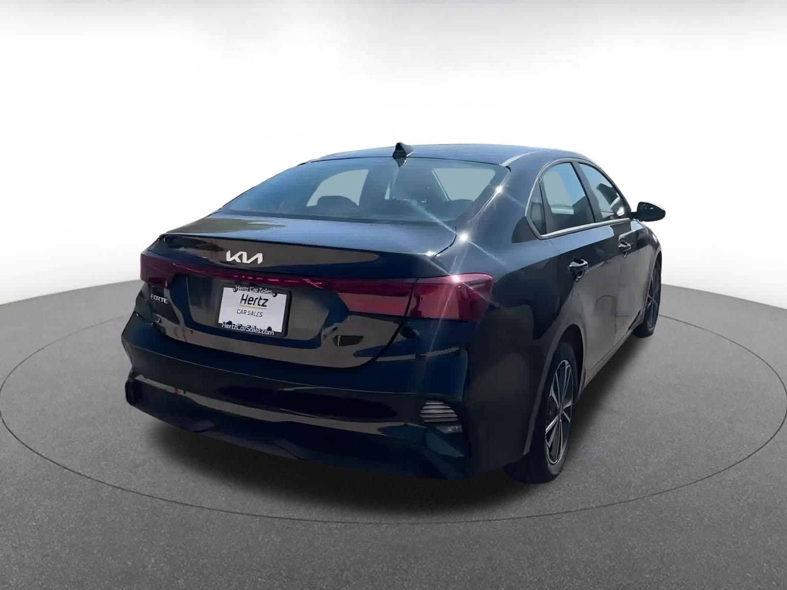 Thumbnail: 2024 Kia Forte - 15