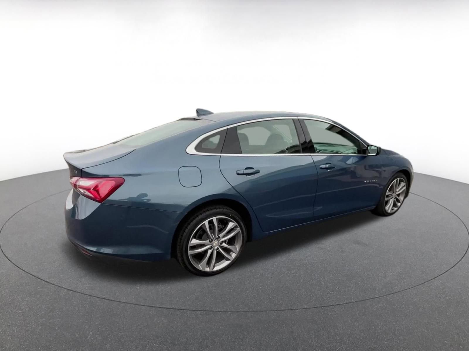 Thumbnail: 2024 Chevrolet Malibu - 15