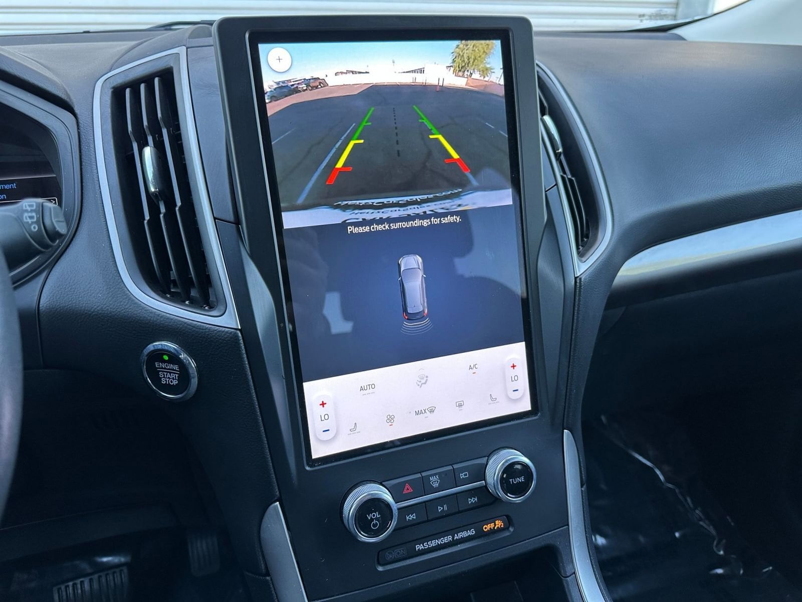 Thumbnail: 2024 Ford Edge - 17
