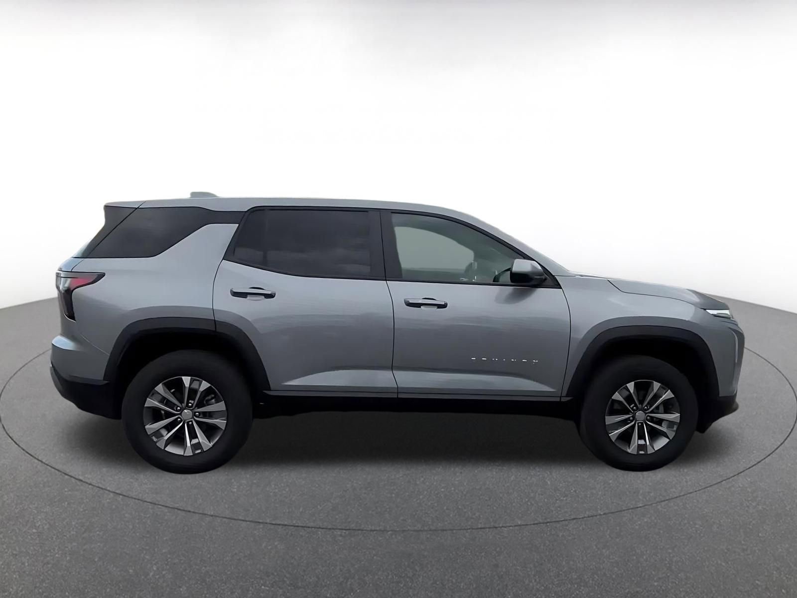 Thumbnail: 2025 Chevrolet Equinox - 16