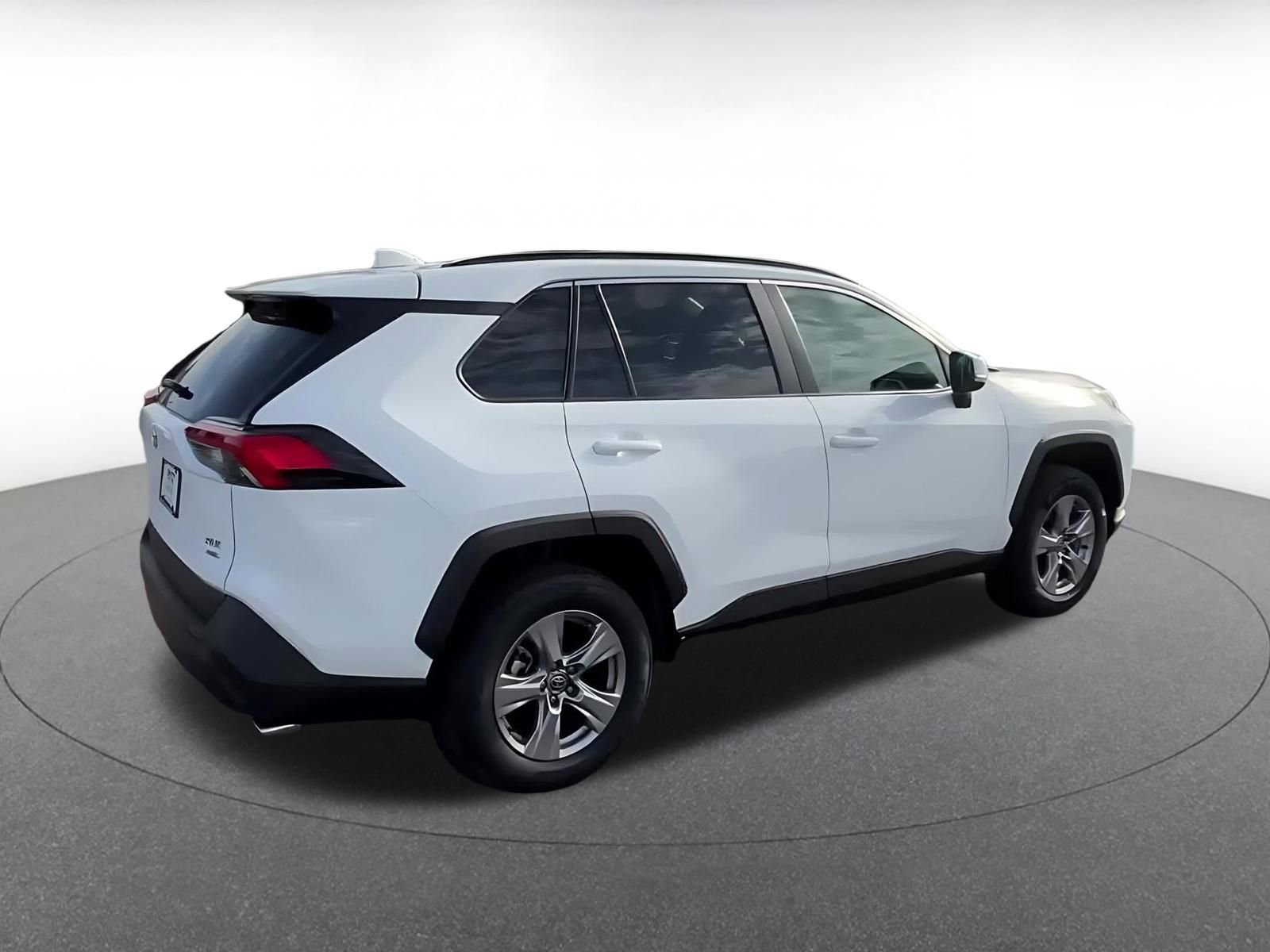 Thumbnail: 2025 Toyota RAV4 - 14