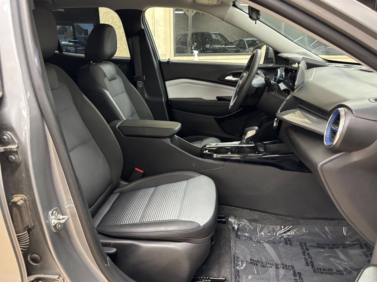 Thumbnail: 2025 Chevrolet Trax - 35