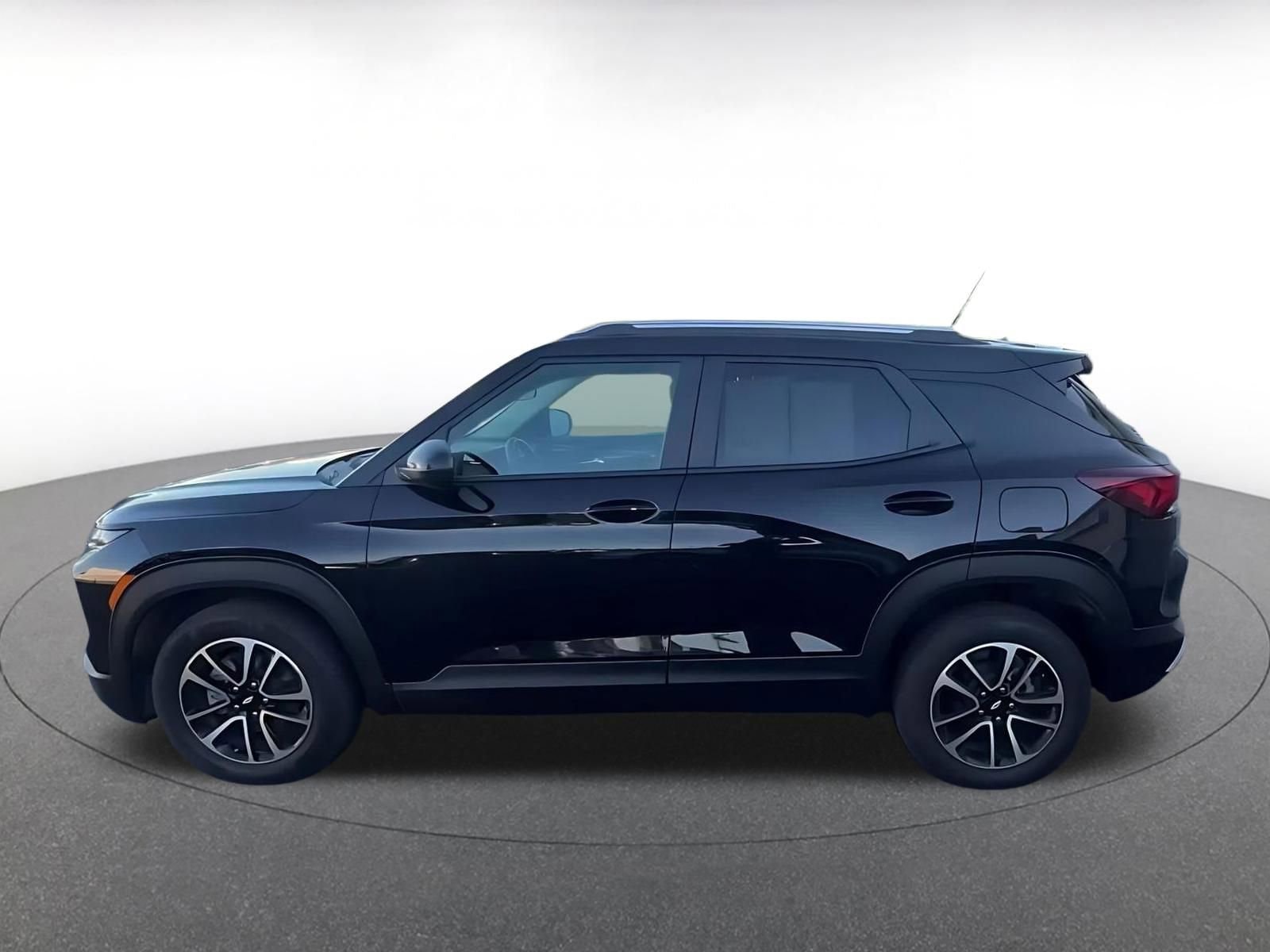 Thumbnail: 2025 Chevrolet TrailBlazer - 9