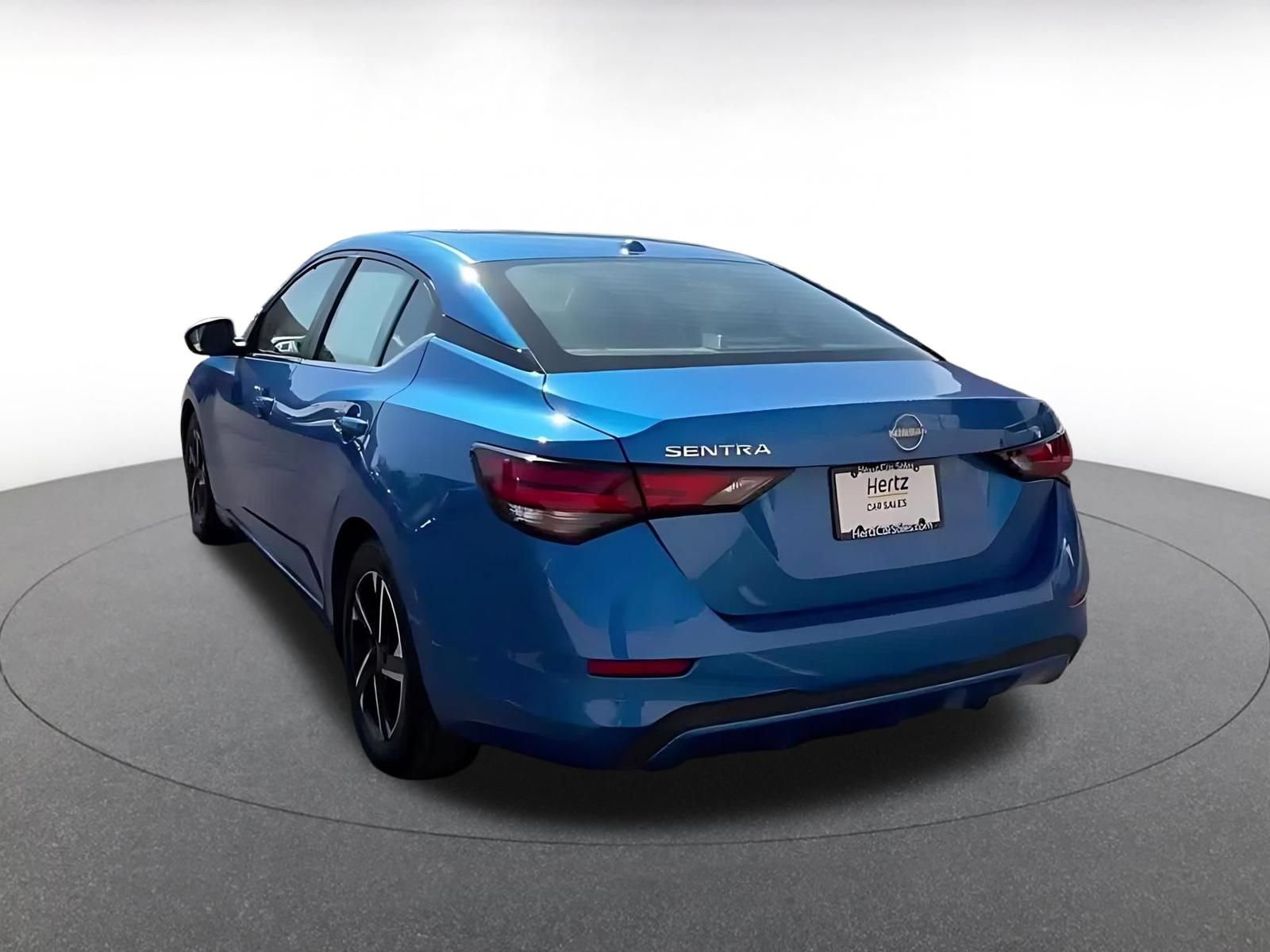 Thumbnail: 2025 Nissan Sentra - 9