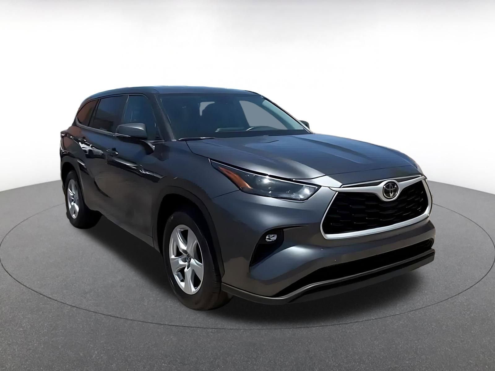 Thumbnail: 2025 Toyota Highlander - 3