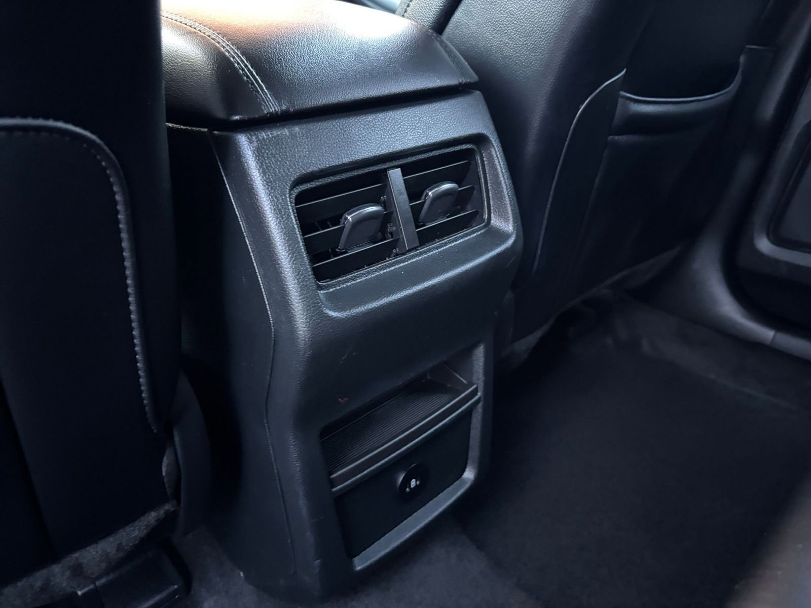 Thumbnail: 2024 Ford Edge - 24