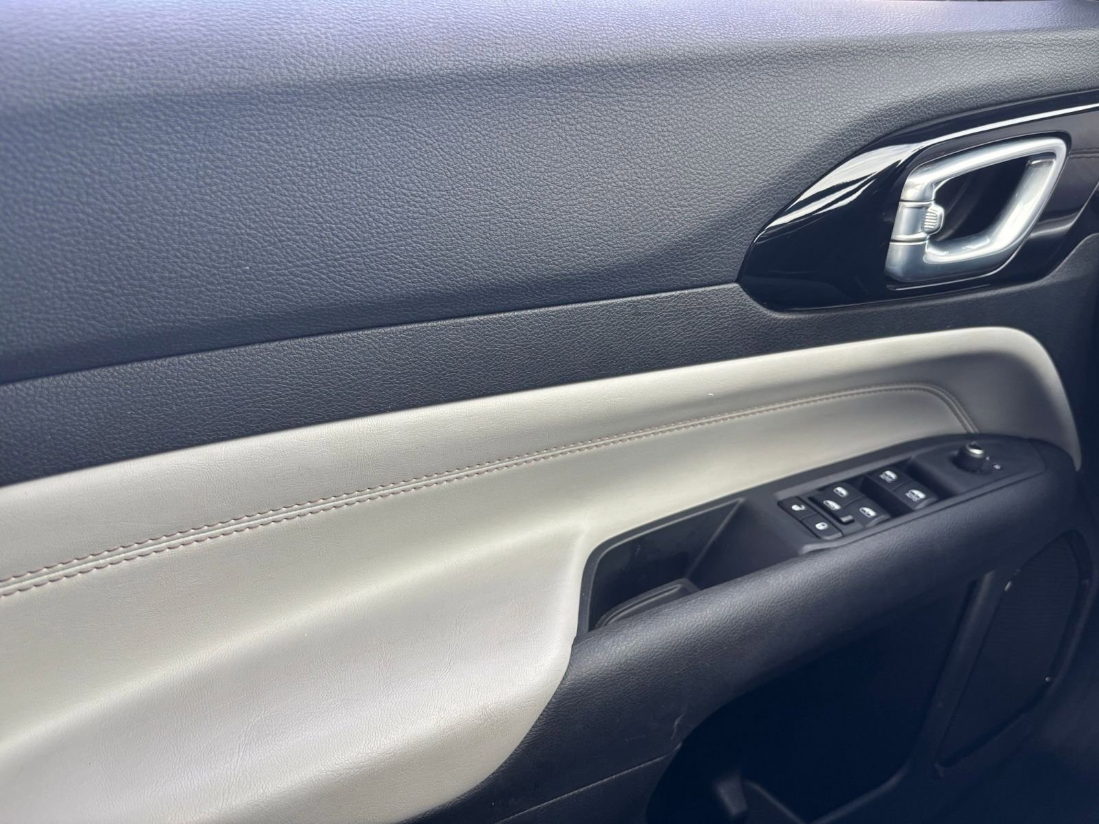 Thumbnail: 2025 Jeep Compass - 18