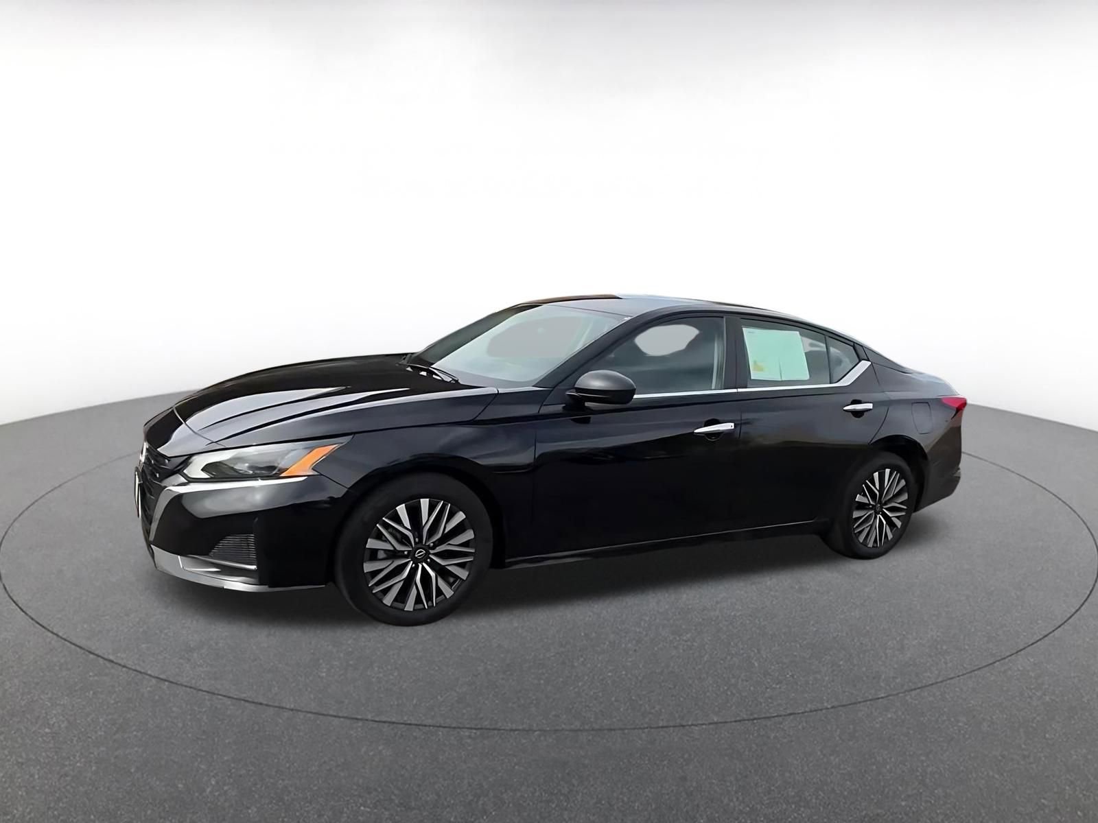 Thumbnail: 2025 Nissan Altima - 8
