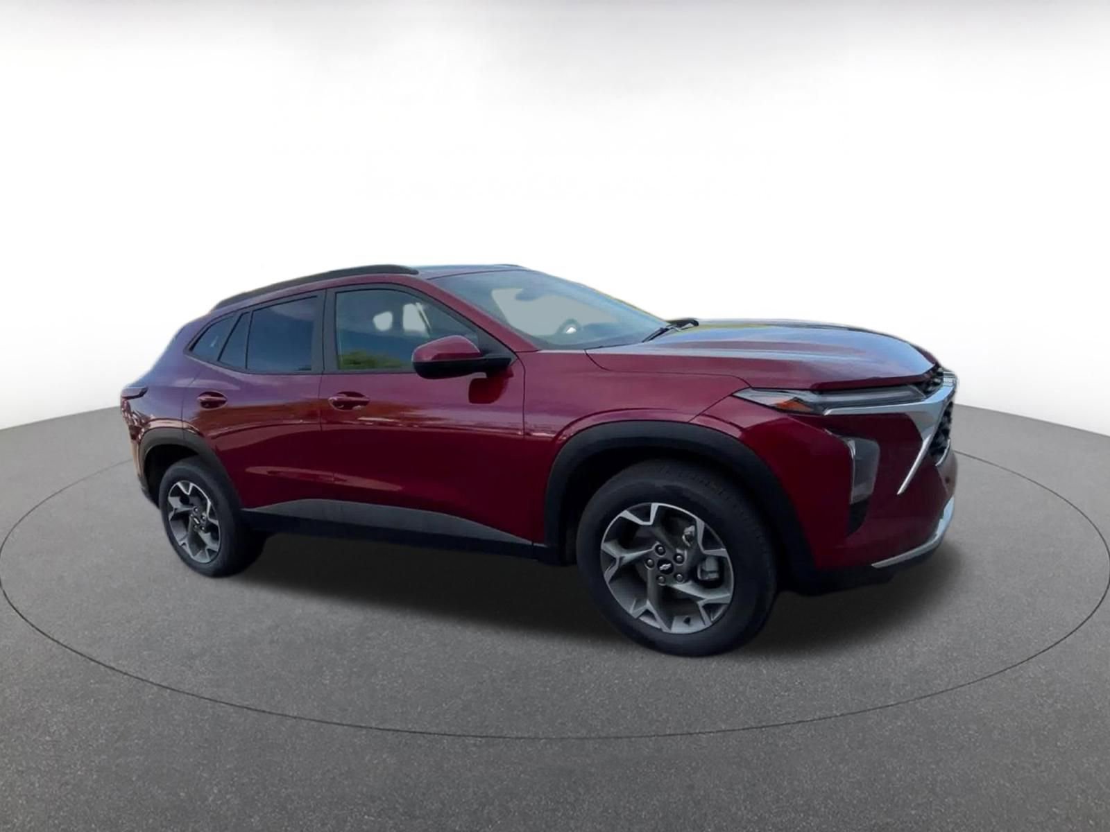 Thumbnail: 2025 Chevrolet Trax - 2