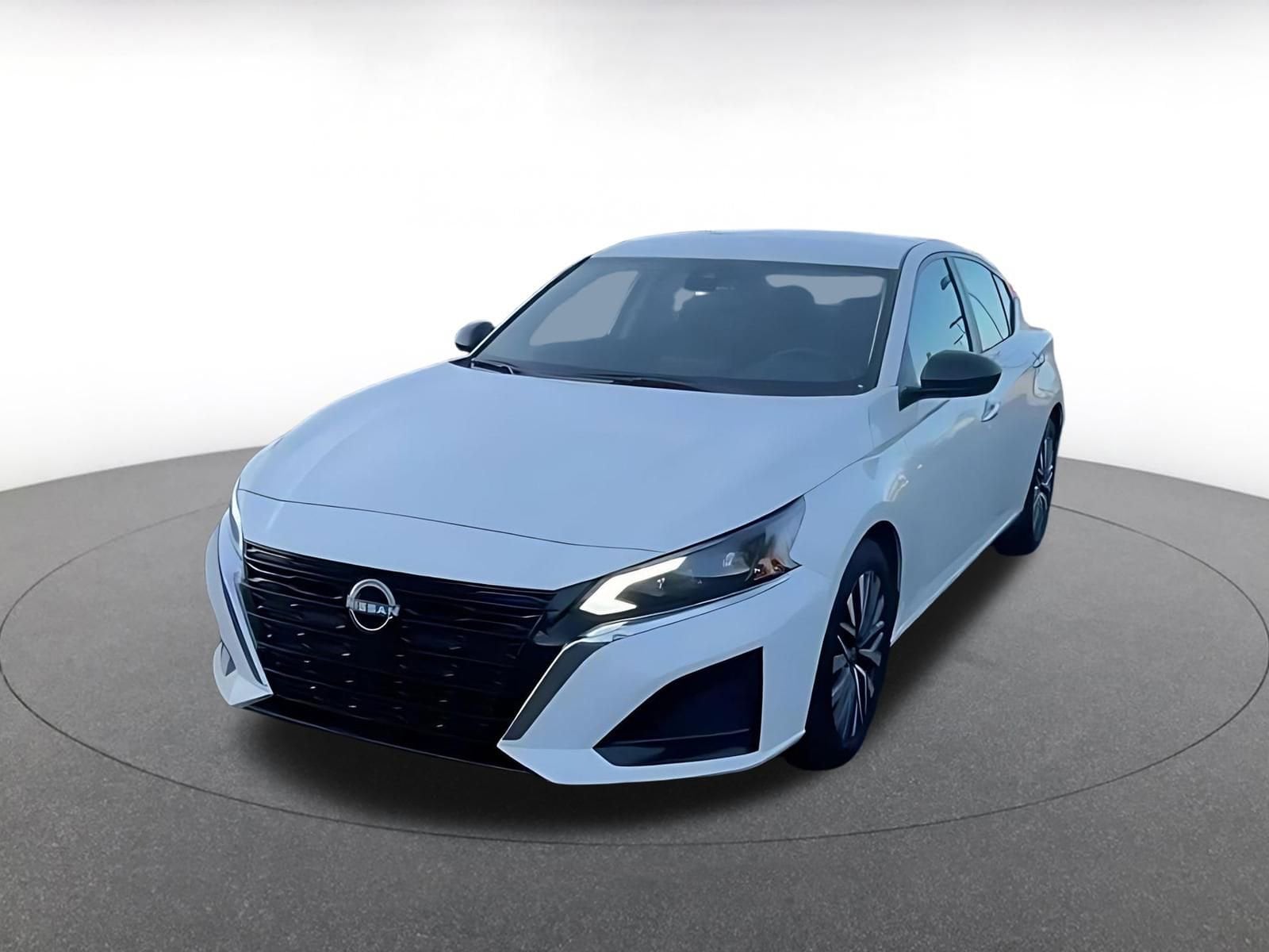 Thumbnail: 2025 Nissan Altima - 7