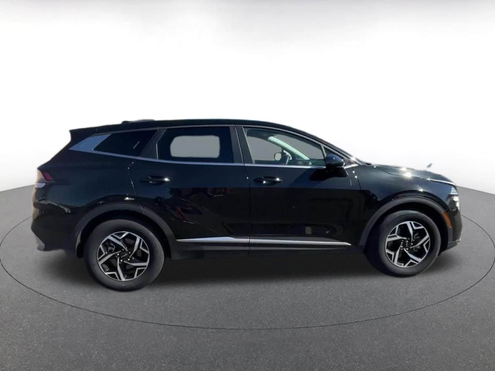 Thumbnail: 2025 Kia Sportage - 16