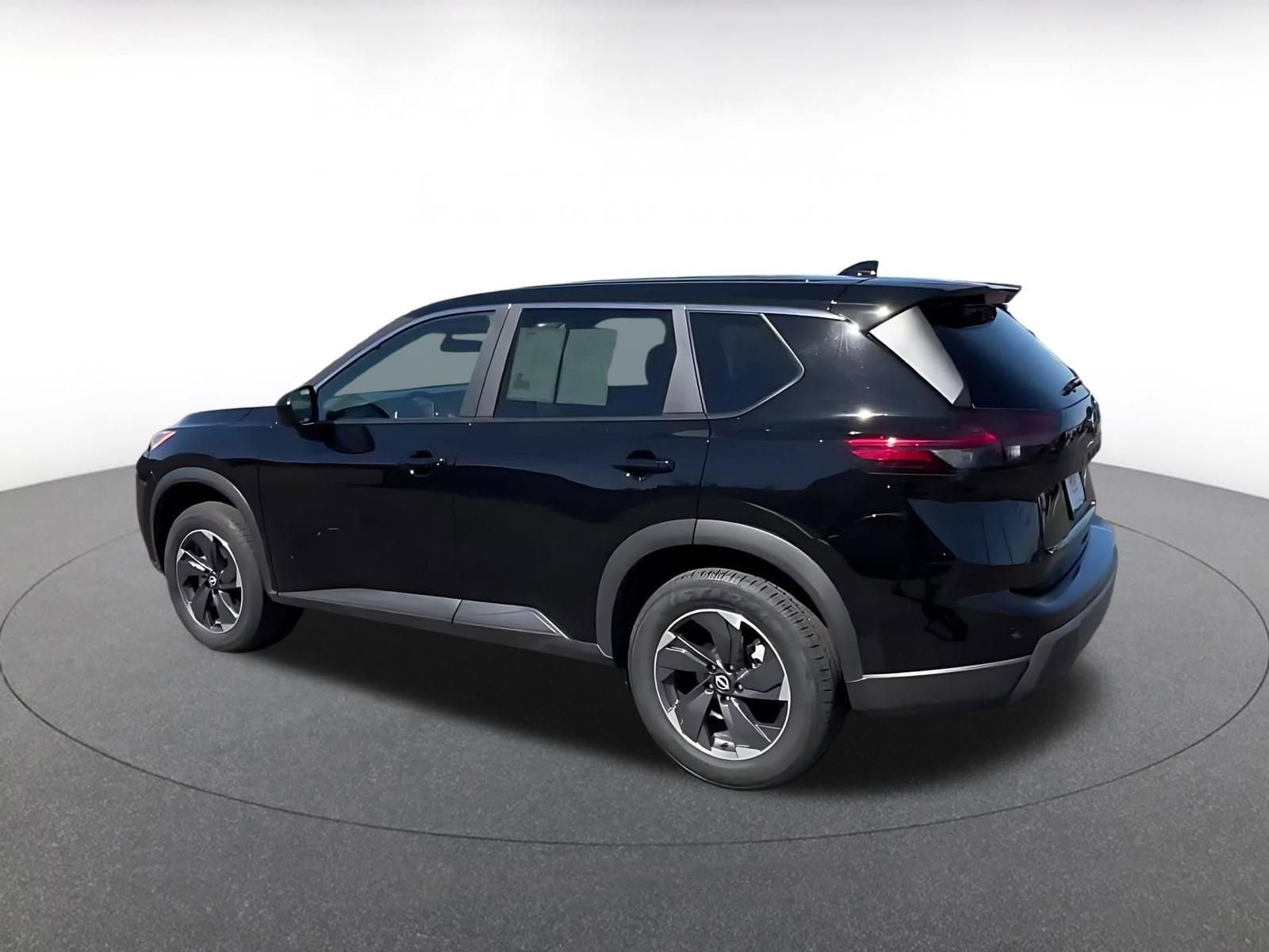 Thumbnail: 2025 Nissan Rogue - 10