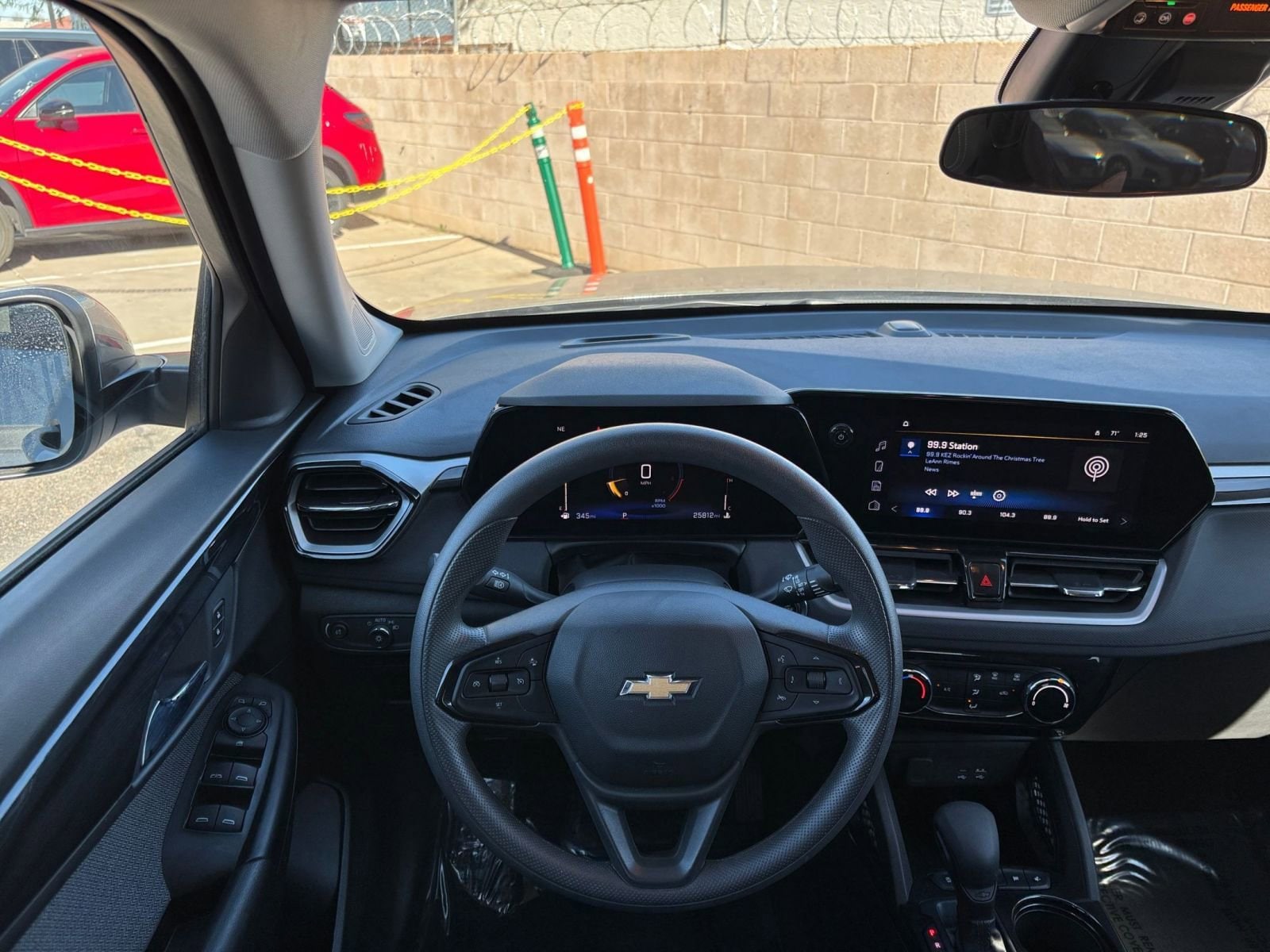 Thumbnail: 2025 Chevrolet TrailBlazer - 32