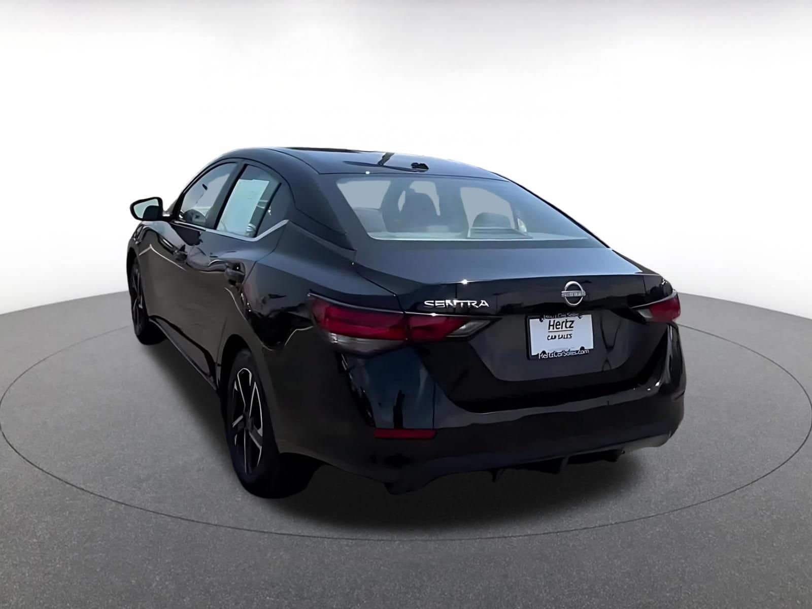 Thumbnail: 2025 Nissan Sentra - 9