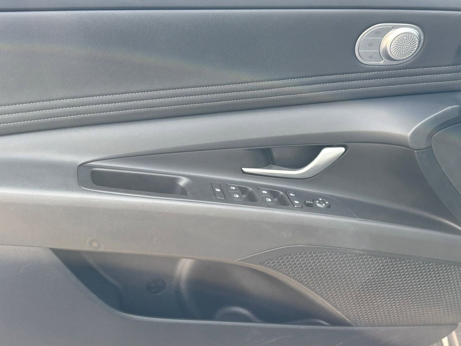 Thumbnail: 2025 Hyundai Elantra - 20