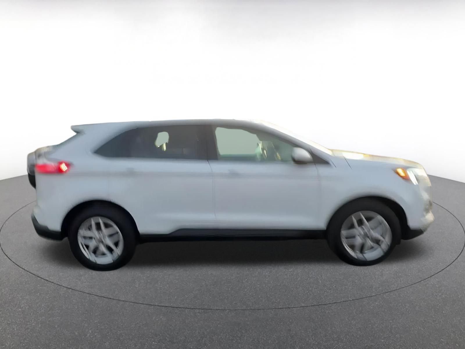 2024 Ford Edge SEL 16