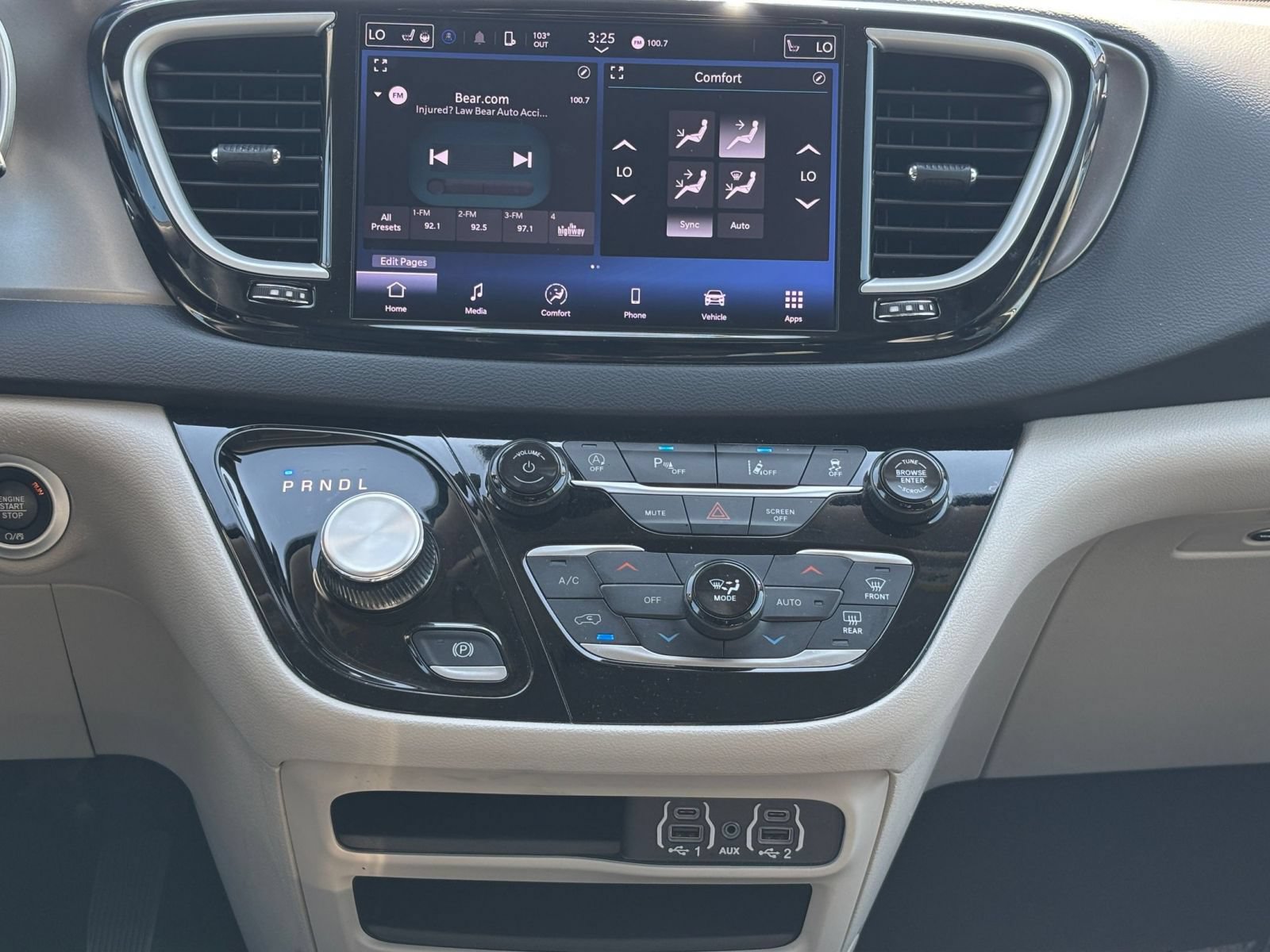 Thumbnail: 2024 Chrysler Pacifica - 16