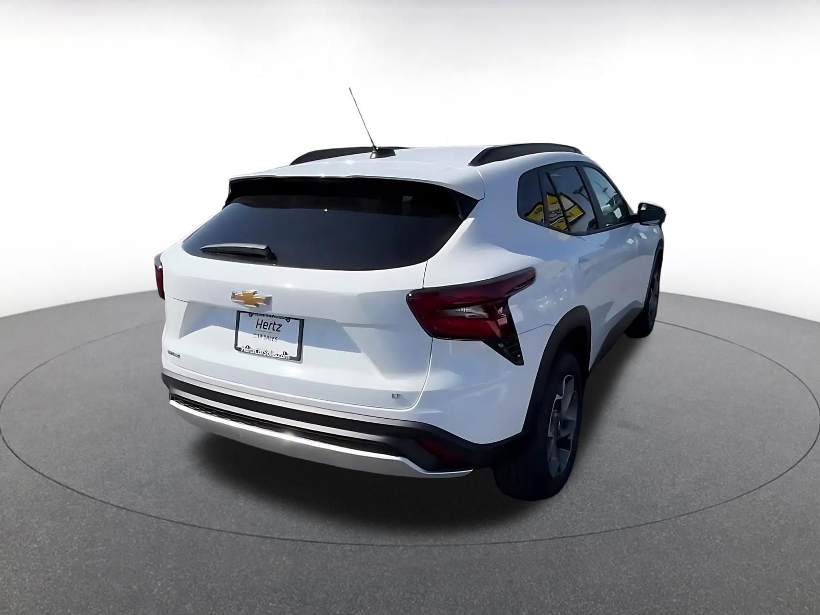 Thumbnail: 2025 Chevrolet Trax - 15