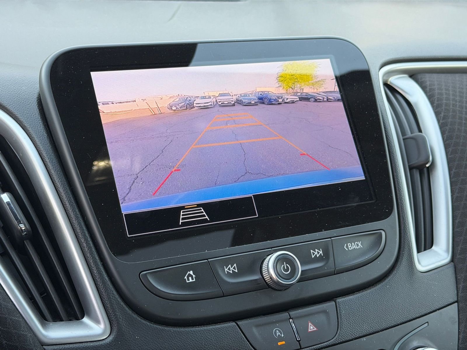 Thumbnail: 2024 Chevrolet Malibu - 24