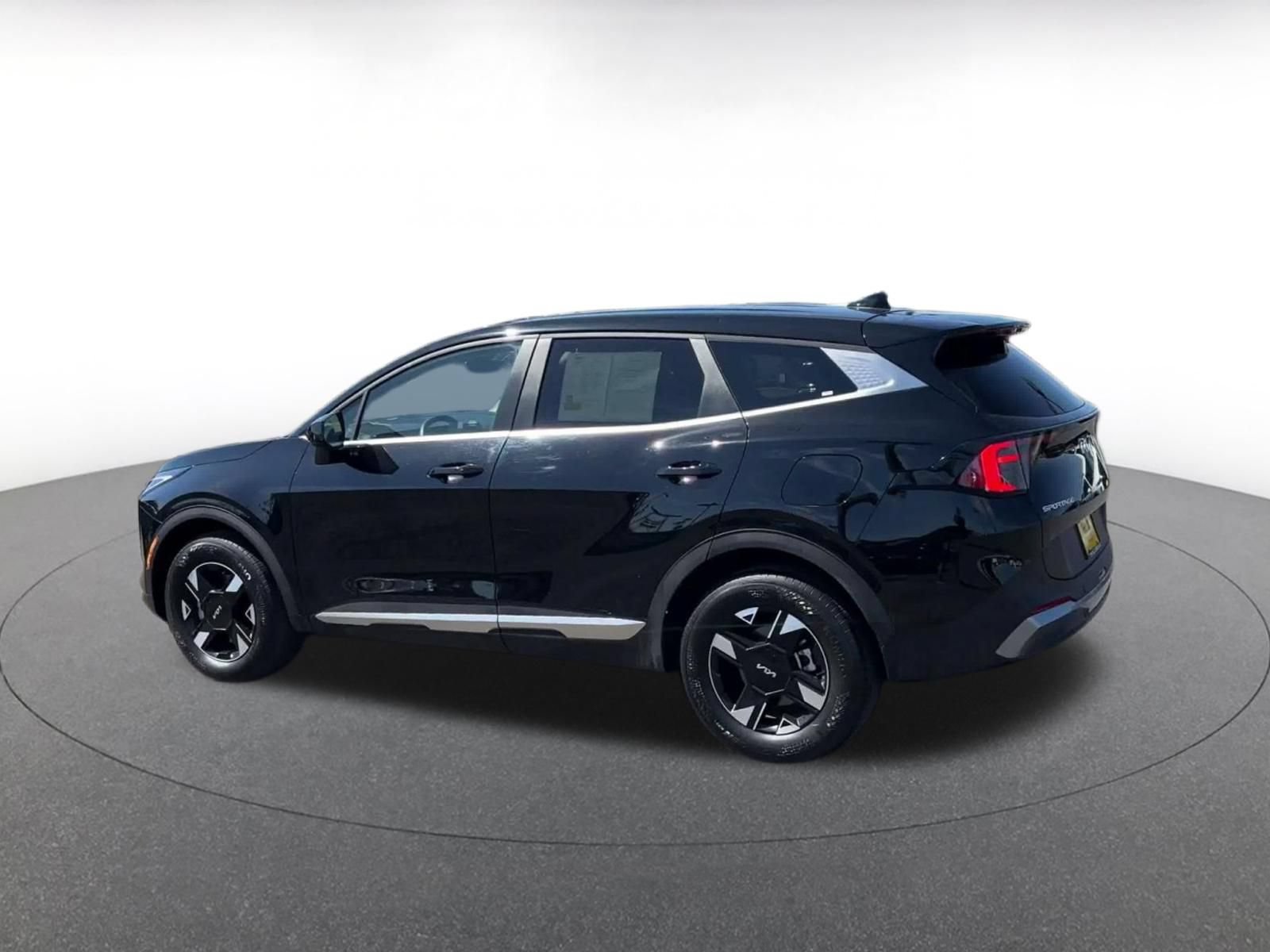 Thumbnail: 2026 Kia Sportage - 9