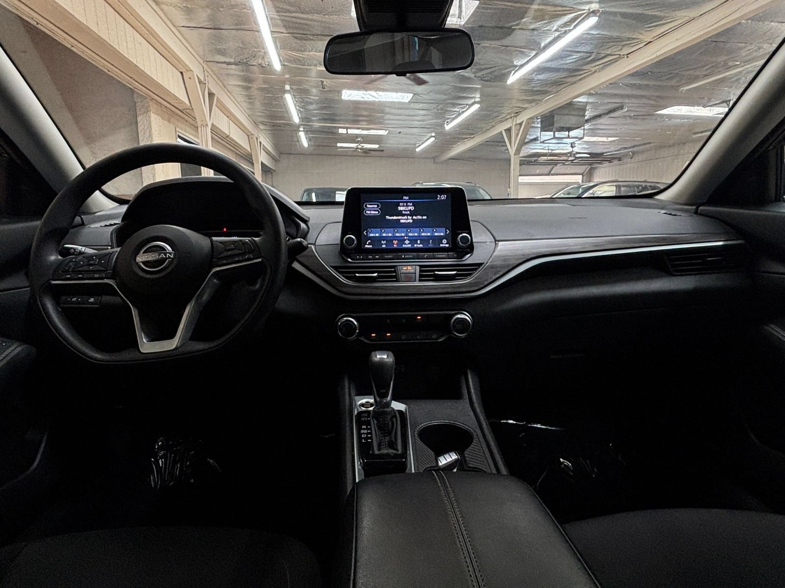 Thumbnail: 2025 Nissan Altima - 32