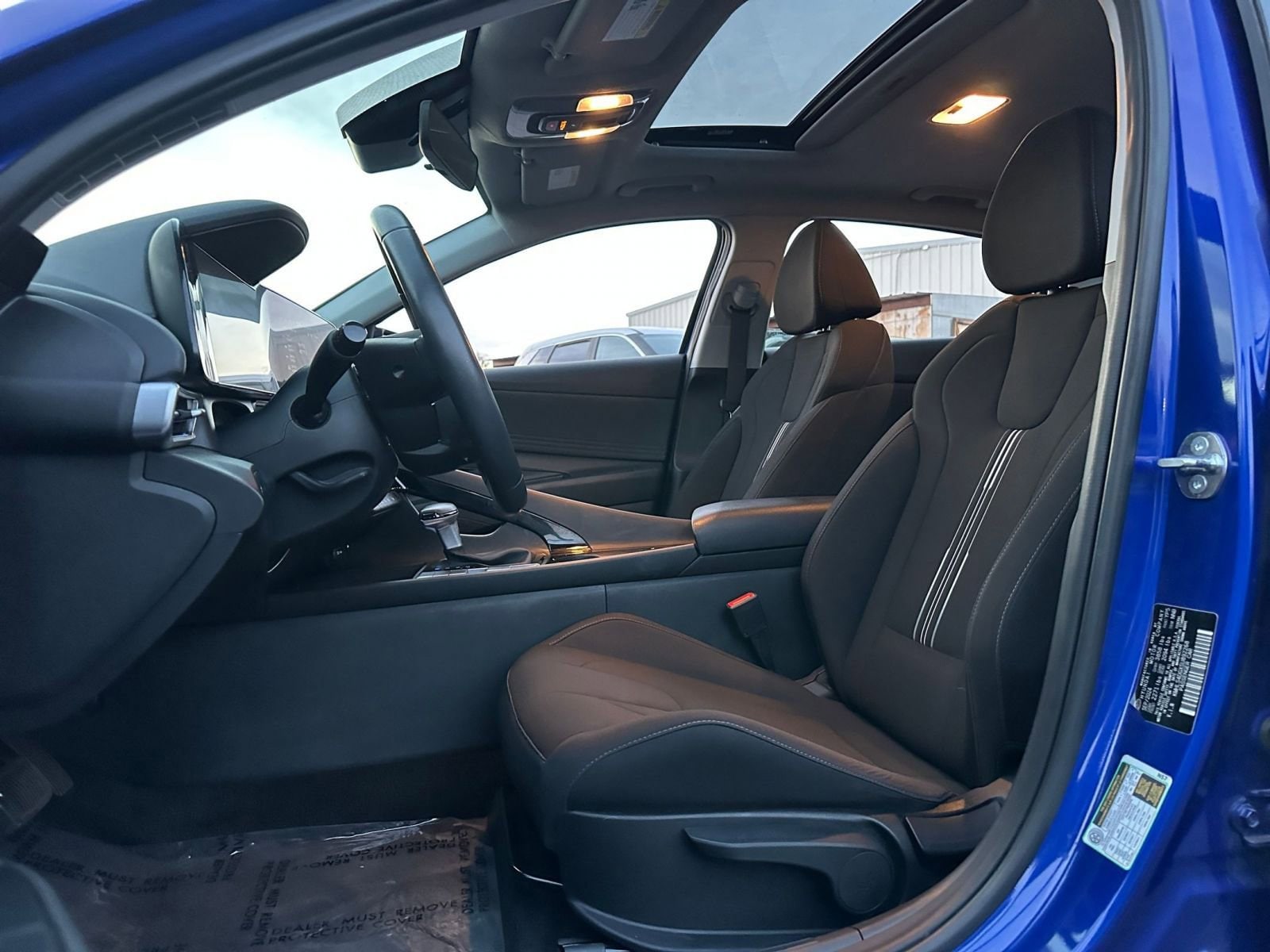 Thumbnail: 2025 Hyundai Elantra - 25