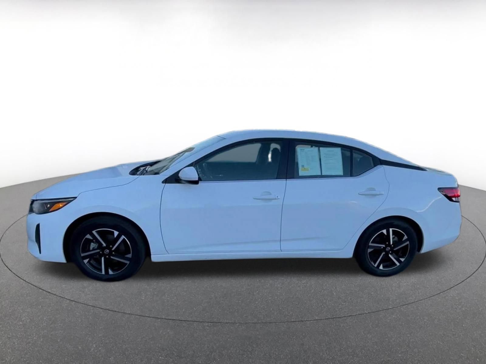 Thumbnail: 2025 Nissan Sentra - 9